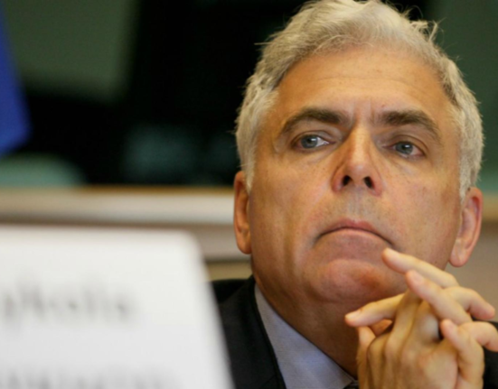 Adrian Seeverin fost ministru de Externe Traim intr un stat violent anticonstitutional