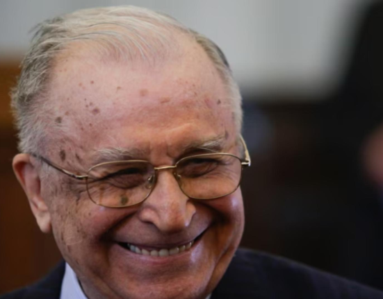 Cat mai sta Klaus Iohannis la Cotroceni pentru a l depasi pe Ion Iliescu