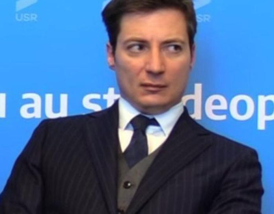 Delirul lui Caramitru Junior Elitele ne vor controla prin droguri iar mancarea va fi pe cartela VIDEO