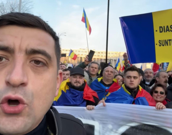 George Simion liderul suveranistilor Vocea a peste 100000 de romani trebuie sa se auda Klaus si Marcel trebuie sa plece
