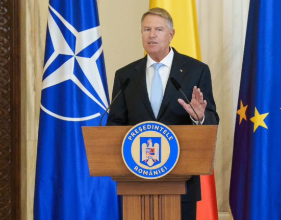Iohannis aproape executat de ANAF pentru casele din Sibiu