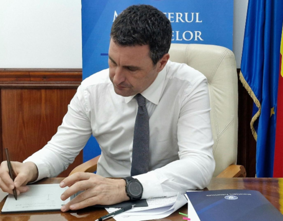 Ministrul Finantelor sa razgandit si examineaza cresterea TVA