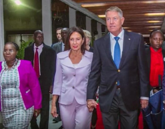 Palatul de clestar al lui Iohannis ridicat pe suferinta Romaniei