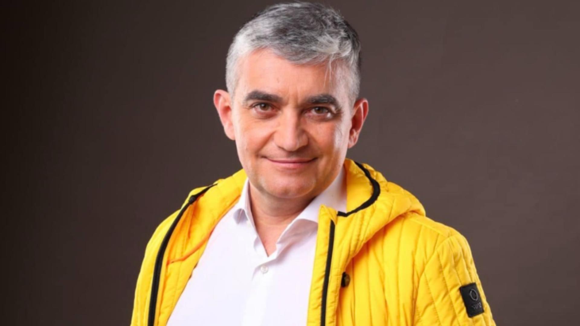 Percheziții DNA la primarul din Sinaia, Vlad Oprea. Castelul din Franța și palatul din rezervație, investigate. 1 Perchezitii DNA la primarul din Sinaia Vlad Oprea Castelul din Franta si palatul din rezervatie investigate