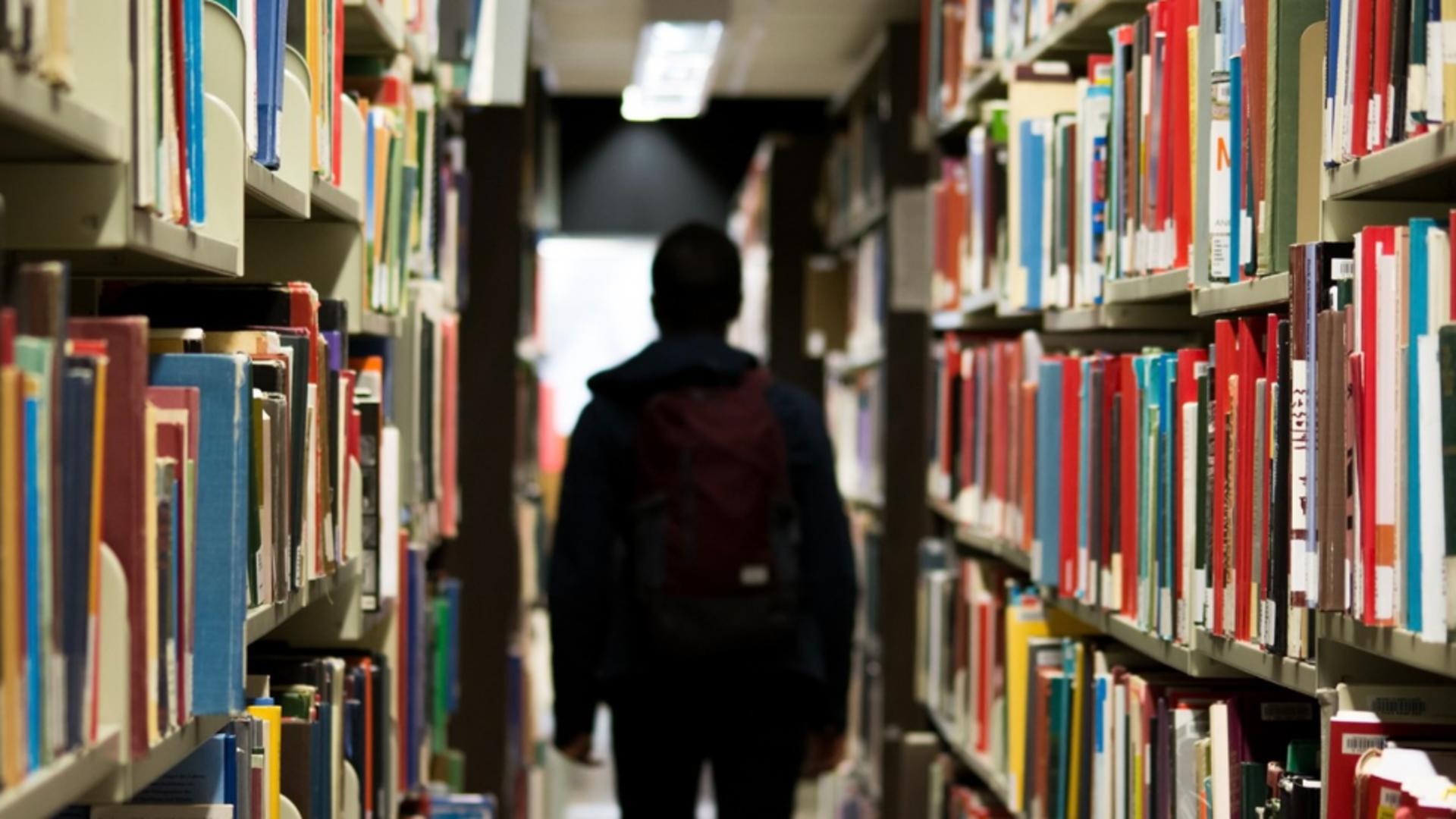 Profilul studentului de anul I: tânăr mediocru, ignorant și lipsit de aspirații 1 Profilul studentului de anul I tanar mediocru ignorant si lipsit de aspiratii