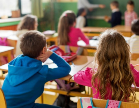 Reactia Inspectoratului Scolar Timis dupa ce o eleva de 14 ani a nascut