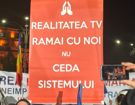 Zeci de mii de oameni la mitingul din Capitala REALITATEA PLUS singura televiziune alaturi de romani