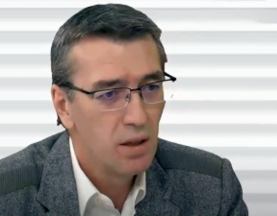 Avocatul Toni Neacsu demonteaza afirmatia lui Adrian Nastase Un mandat prezidential se incheie si prin demitere sau demisie
