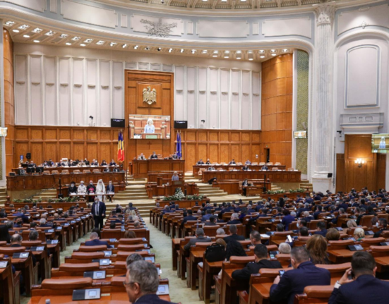 Dinozaurii din Parlament Alesi cu peste 30 de ani in legislativ