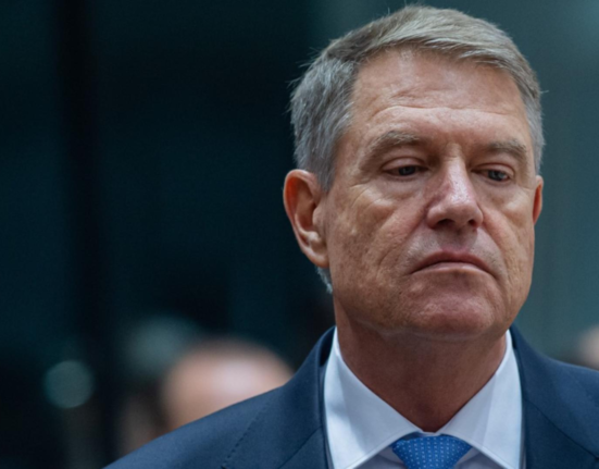 Opozitia incearca din nou suspendarea lui Iohannis peste 170 de parlamentari cer plecarea dar Puterea se opune
