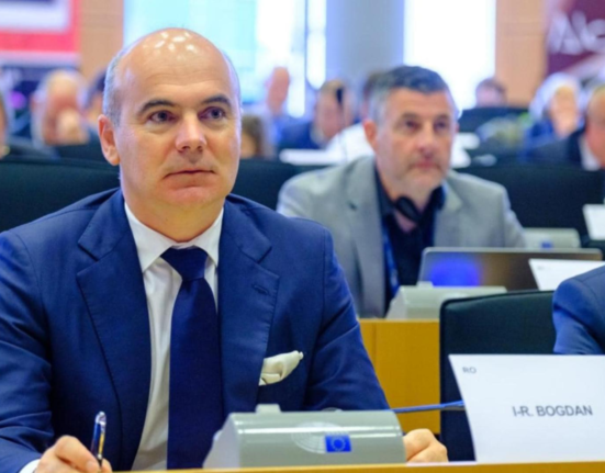 Rares Bogdan dupa ce Franta a convocat Romania la Paris Trebuia invitata la primul Summit