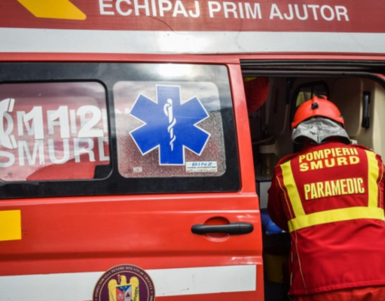 Scene dramatice la o scoala din Oradea Eleva de 11 ani stop cardio respirator sub ochii profesoarei si ai tatalui