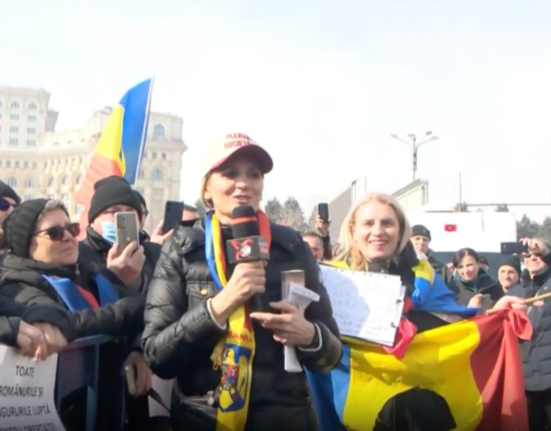 Anca Alexandrescu a rabufnit Sistemul ii va haitui pe toti suveranistii Pe George Simion pe Ana Maria Gavrila ma astept sa fiu chemata si eu la Parchet