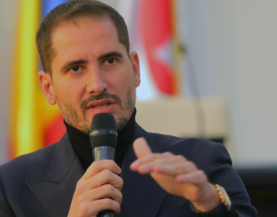 Costin Rasautenu Romania inainte de toate si toti Esenta aliantei PSD PNL cu Crin Antonescu candidat