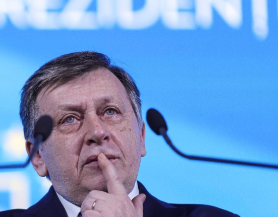 Crin Antonescu a gasit antidotul unui presedinte tacut