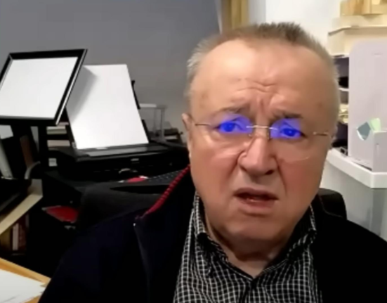 Cristoiu critica dur ministrul de Externe Hurezeanu incapabil in Guvern