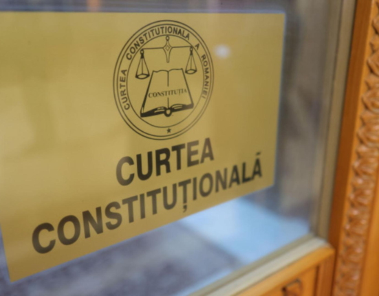 Curtea Constitutionala dezbate contestatii ale candidaturilor prezidentiale