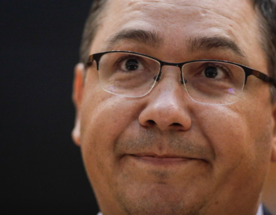Ipocrizie maxima Ponta speculeaza amaraciunea romanilor Poporul trebuie sa decida