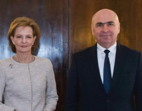 Presedintele interimar Ilie Bolojan s a intalnit cu Custodele Coroanei la Palatul Elisabeta