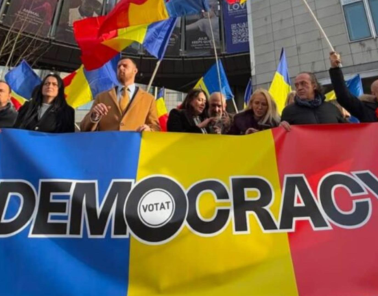 Proteste noi impotriva anularii alegerilor Diaspora mobilizata in fata Parlamentului European