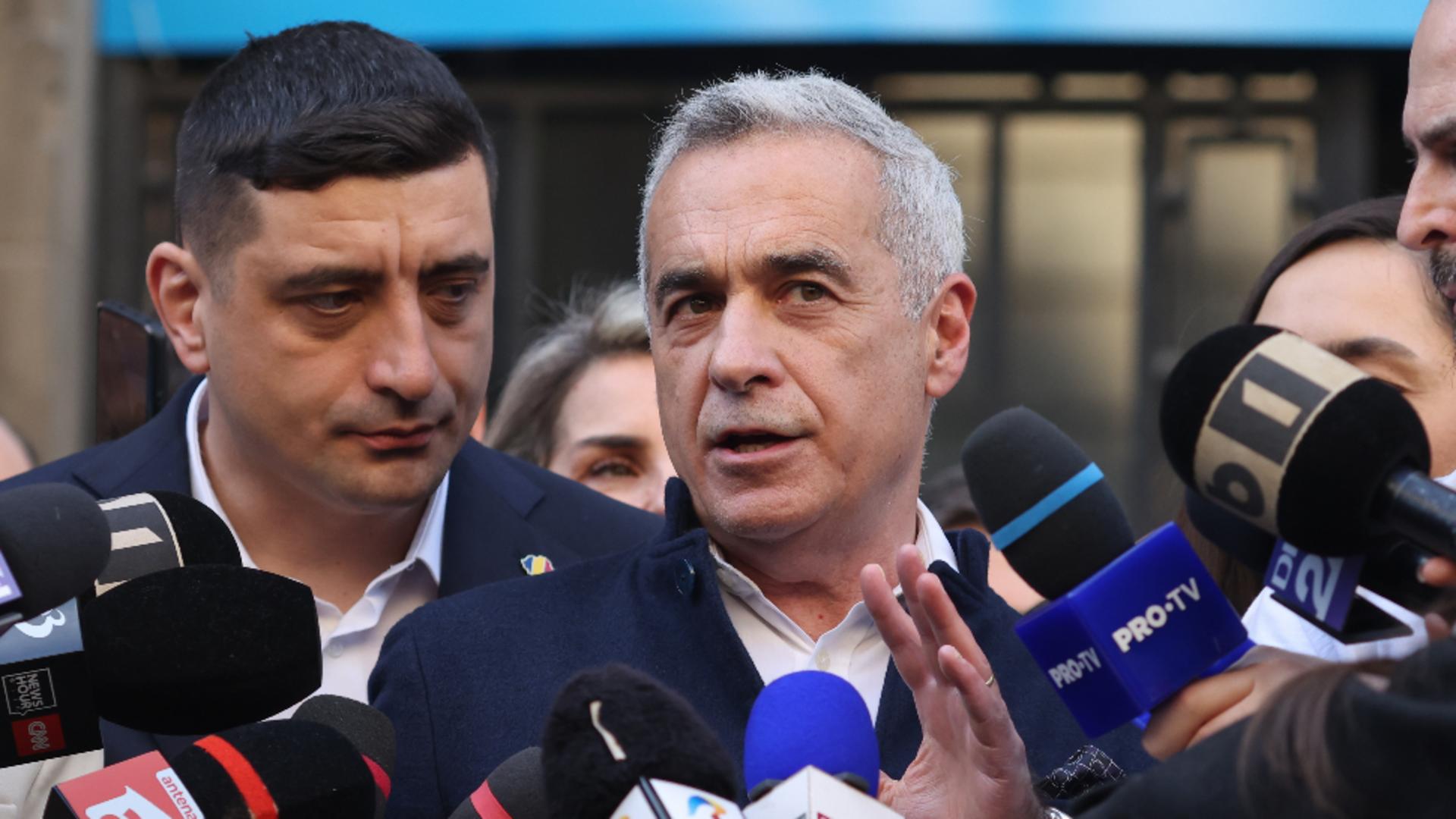 Calin Georgescu si George Simion prezenti la slujba de Inviere