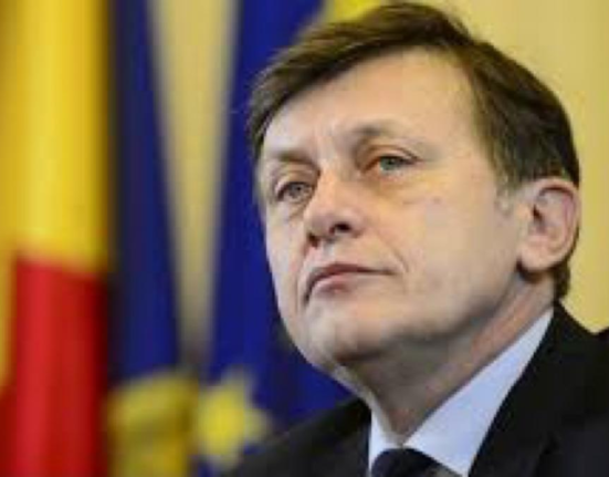 Crin Antonescu Basescu si Ponta s au tradat mereu erau aliati A devenit sef la PSD cu ajutorul lui Basescu