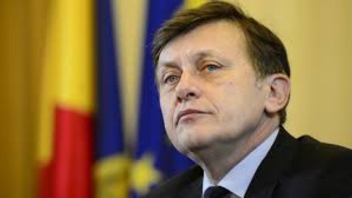 Crin Antonescu Basescu si Ponta s au tradat mereu erau aliati A devenit sef la PSD cu ajutorul lui Basescu