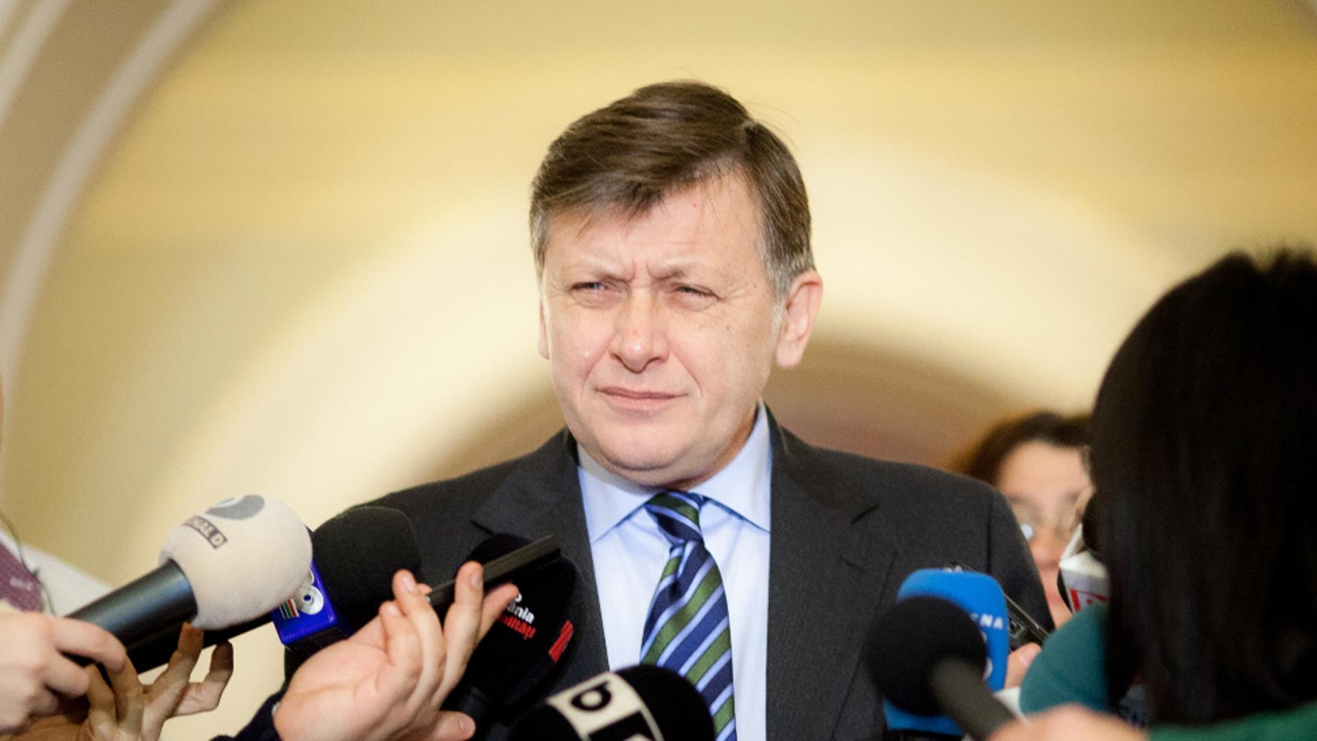 Crin Antonescu Impas in politica externa nu guvernul e vinovat Blocajul va fi rezolvat dupa alegeri