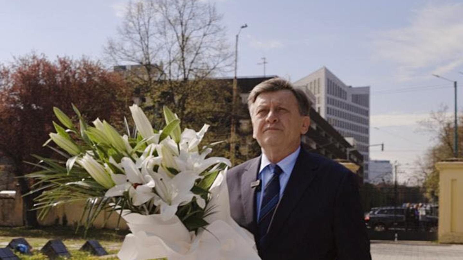 Crin Antonescu reactie dura Victor Ponta si Nicusor Dan sunt impostori