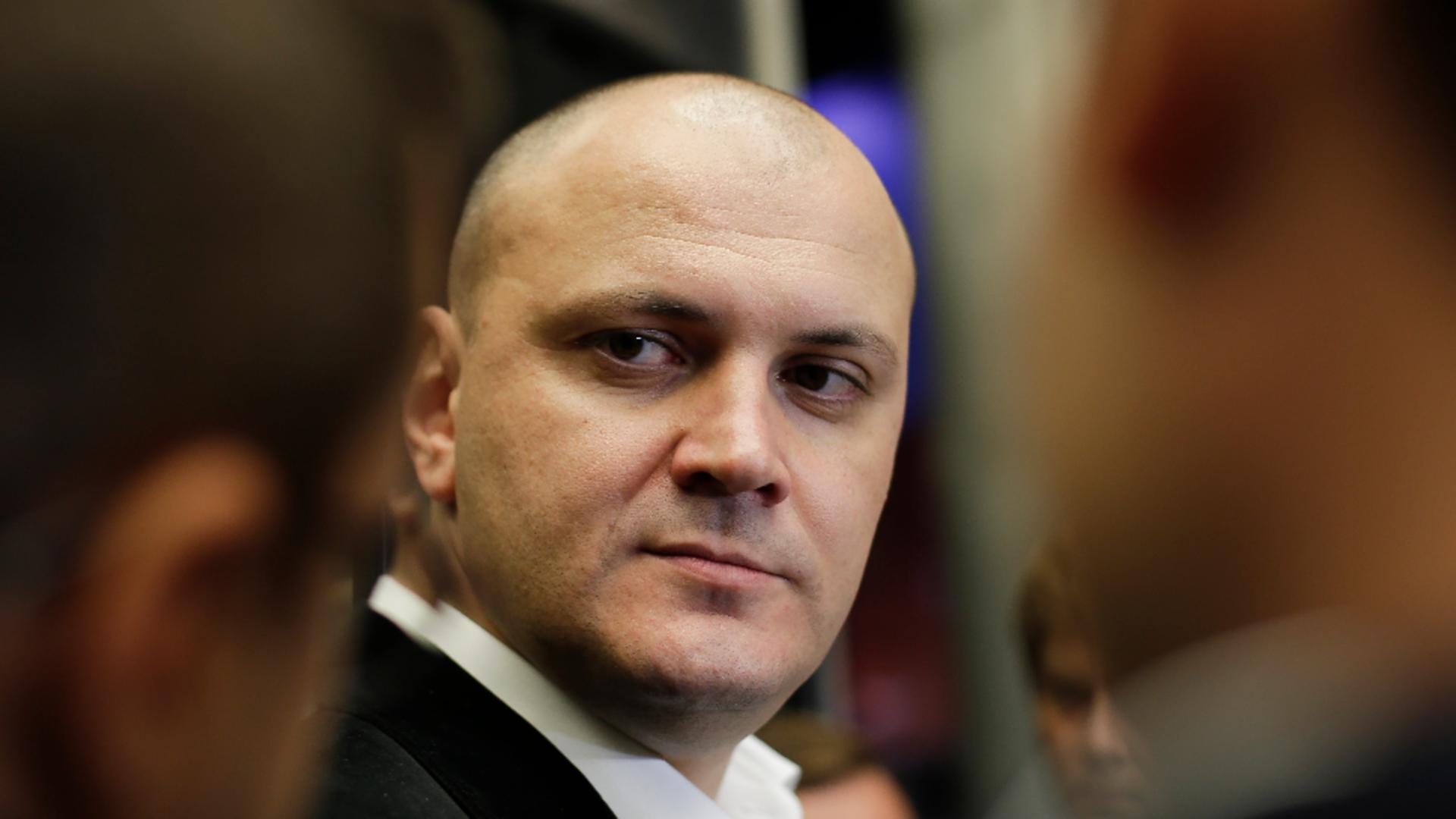 Firmele statului paralel: contracte mari. Planul lui Sebastian Ghiță. 1 Firmele statului paralel contrate mari Planul lui Sebastian Ghita