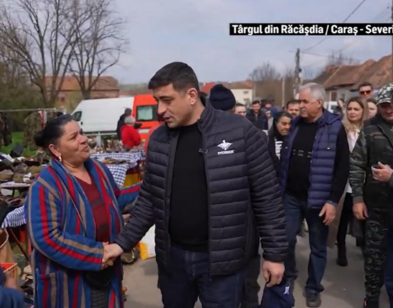 George Simion printre oameni Romanii cer dreptate