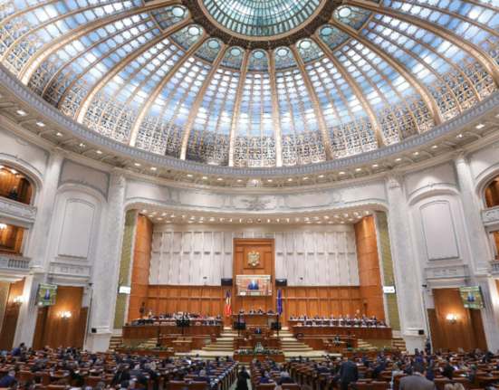 Legea impotriva parlamentarilor absenti a fost promulgata