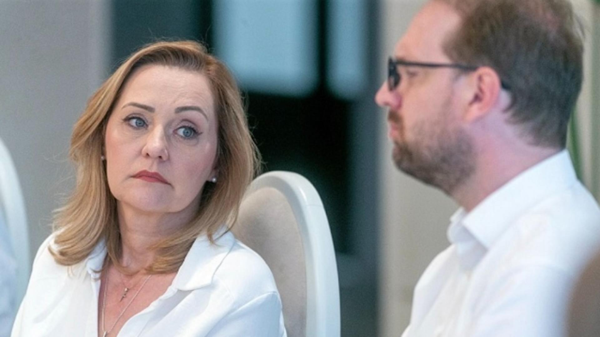 Rezistii refuza decizia Curtii de Apel Ce face USR in conflictul cu Elena Lasconi