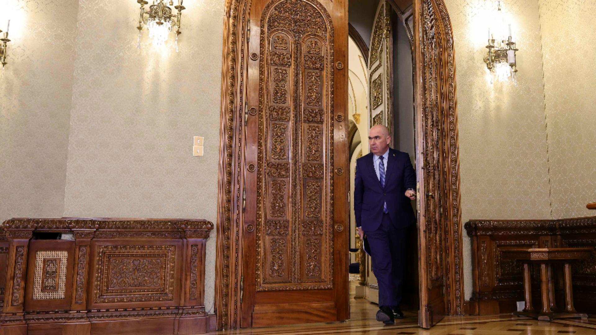 Tensiuni între președinte și premier. Protejații lui Bolojan, inamovibili. 1 Tensiuni intre presedinte si premier Protejatii lui Bolojan inamovibili