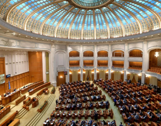 Topul absentelor nemotivate din Parlament in 2025