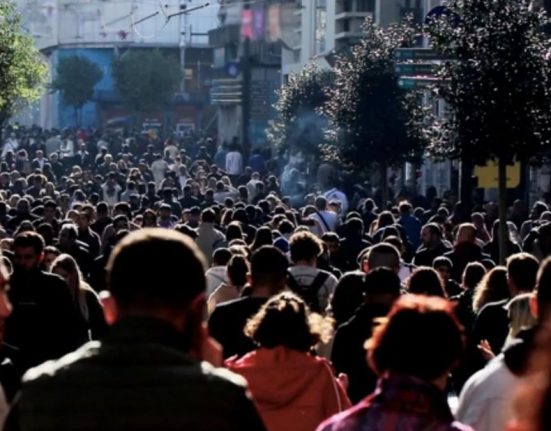 Populatia Marii Britanii a crescut semnificativ din migratie