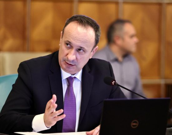 Adrian Caciu solicta interventia rapida a Guvernului CCR trebuie sa se reuneasca imediat nu pe 16 ianuarie