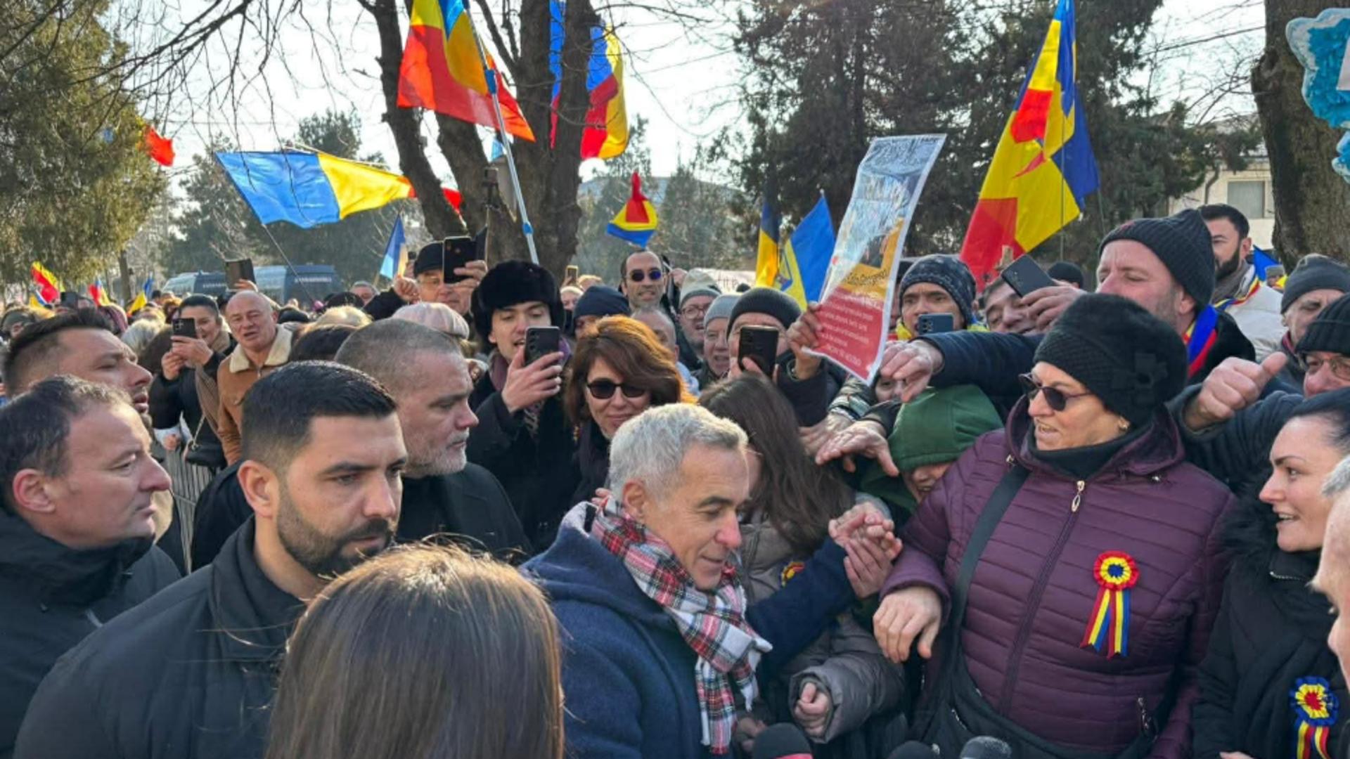 Calin Georgescu colindat de copii Turul 2 anul viitor