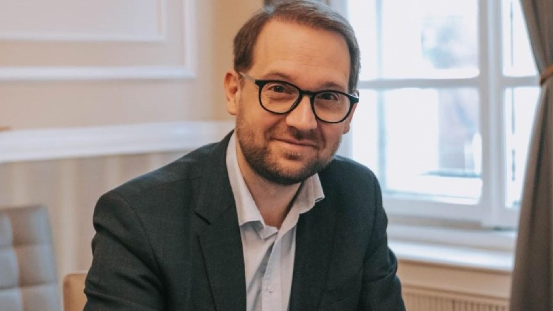 Fritz, moment stânjenitor la imnul național în direct. 1 Fritz moment stanjitor la imnul national in direct