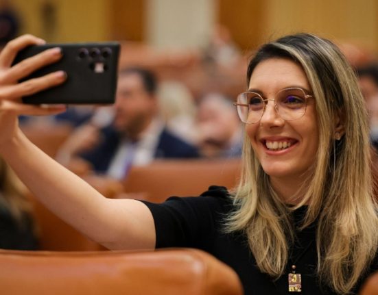 Halucinant Diana Buzoianu a mers la Barajul Paltinu