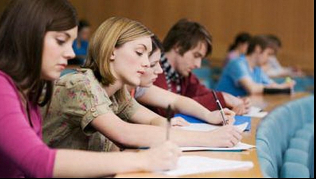 Marea Britanie revine in programul Erasmus din 2027