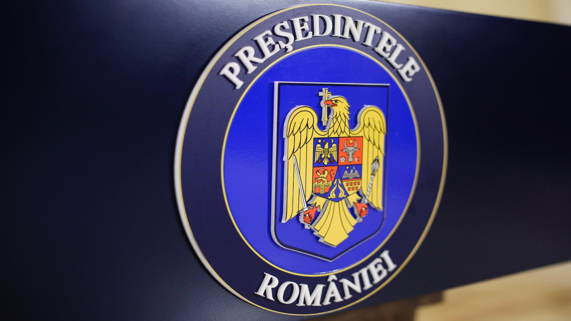Ministrii Apararii si Economiei investiti marti la Cotroceni