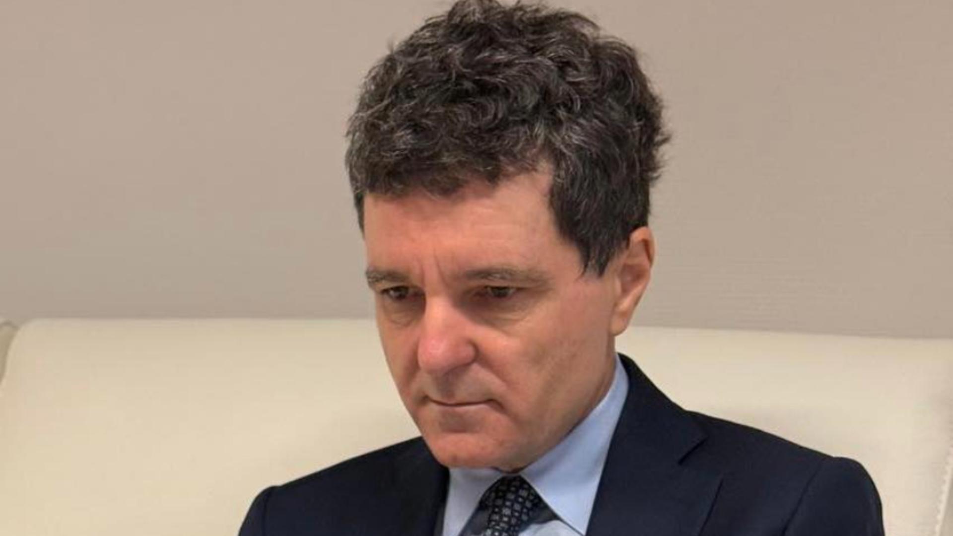 Nicușor Dan oferă condoleanțe victimelor inundațiilor din Asia. 1 Nicisor Dan ofera condoleante victimelor inundatiilor din Asia