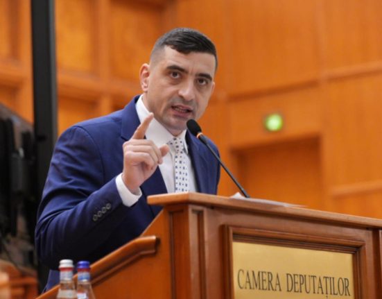 Opozitia cere suspendarea lui Nicusor Dan