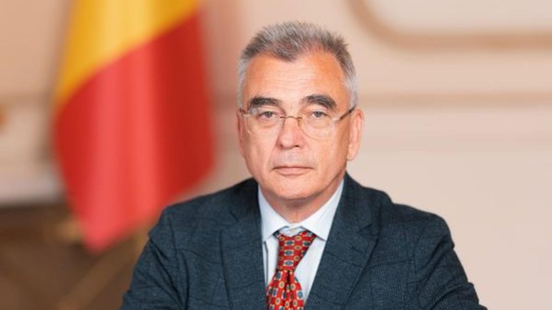 Petrisor Peiu Asistam la o lupta intre partidele coalitiei