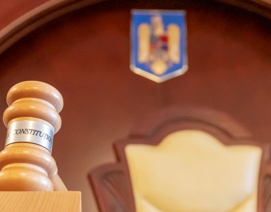 CAB decide suspendarea judecatorilor in ziua sedintei CCR