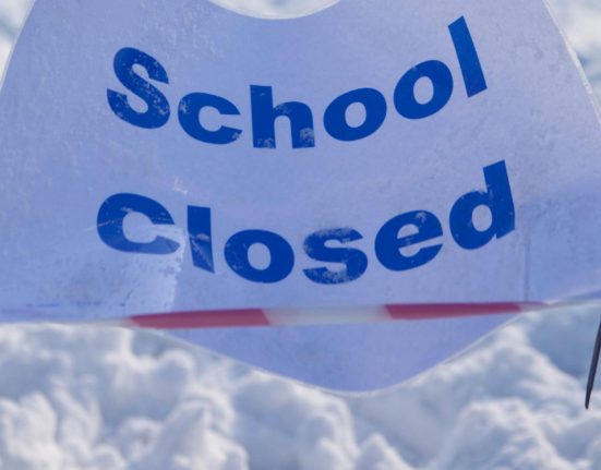 Haosul din educatie 31 de scoli din 9 judete suspenda cursurile