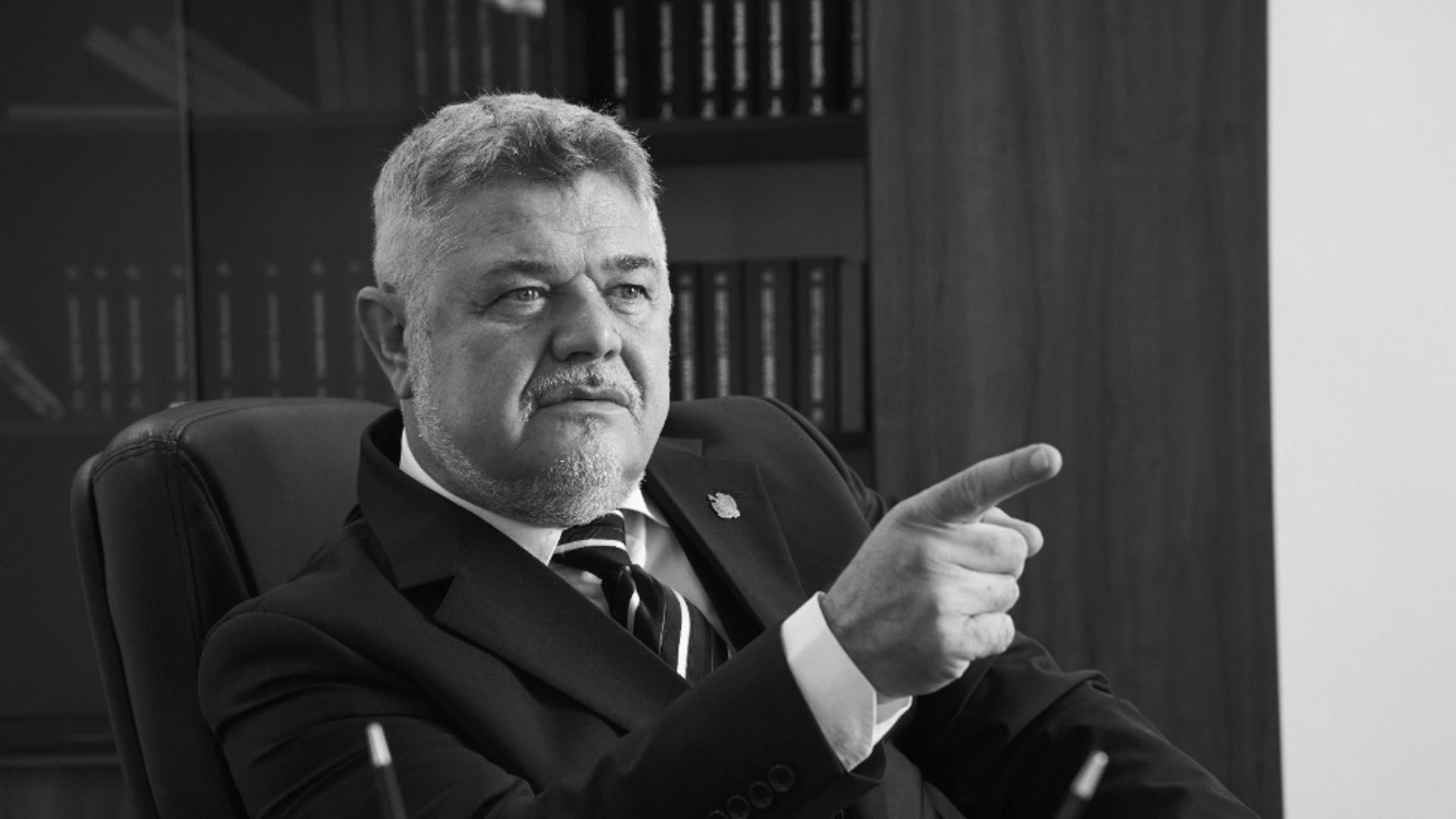 Ninel Peia Secretarul stie primarul tace Guvernul rade