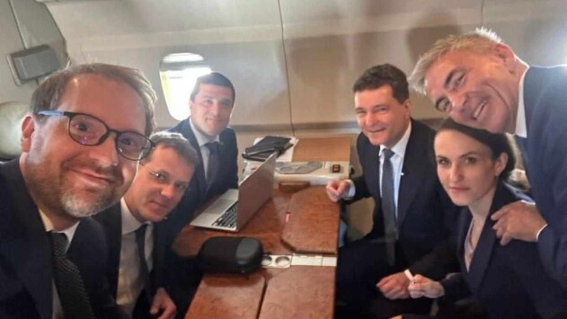 Rezitii care vor s par mai detepi studii false