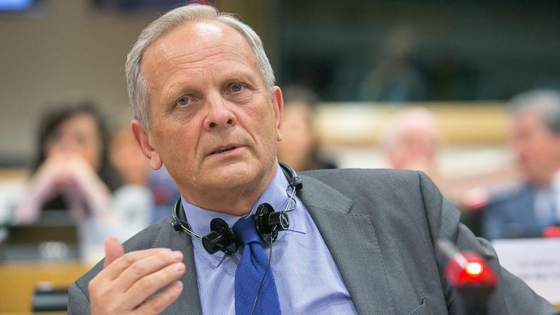Theodor Stolojan Bolojan are restante la reforme oamenii asteapta